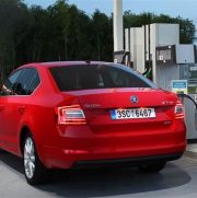 Na CNG auto mohou kraje a obce dostat podporu 50 tisíc Kč
