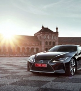 Pneumatiky Bridgestone pro Lexus LC500/LC500h