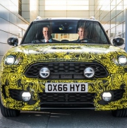 MINI jde do elektřiny