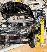 Automobilový průmysl nabízí nadprůměrné mzdy