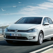 Nový e-Golf navýšil dojezd