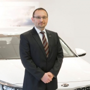 KIA MOTORS CZECH pověřila funkcí generálního ředitele  Ing. Arnošta Barnu