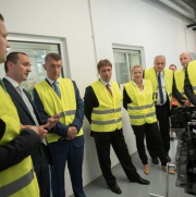 Společnost MANN+HUMMEL navštívil ministr financí ČR