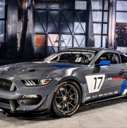 Ford představil Mustang GT4