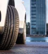 Evropští řidiči vnímají prémiové pneumatiky jako bezpečnější