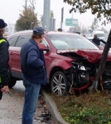 Střet se stromem může mít fatální následky