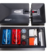 Ford GT si můžete sestavit kousek po kousku