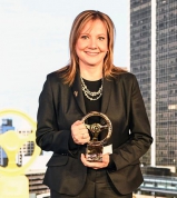 Čestný „Zlatý volant 2016“ získala Mary Barra