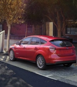 Ford dále investuje do elektromobility