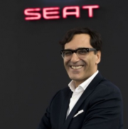 Antonino Labate posiluje SEAT Sport
