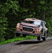 Citroën Racing testuje nový vůz