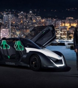 Herečka Margot Robbie ambasadorkou elektromobilů Nissan