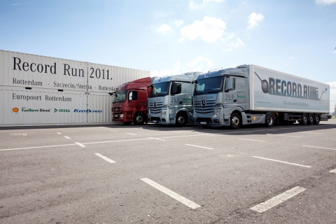 mercedes-benz-actros-new_record_1.jpg