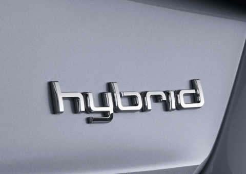 audi_A8_hybrid_7.jpg