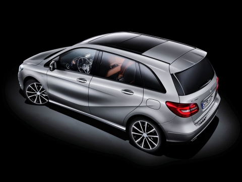 Mercedes-Benz_B_Klasse_new_4.jpg