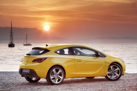 opel_astra_gtc_1.jpg